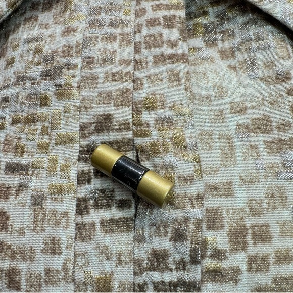 Chico’s Beige & Brown with Gold & Silver Metallic Print Button Front Jacket 1/M - Picture 9 of 13